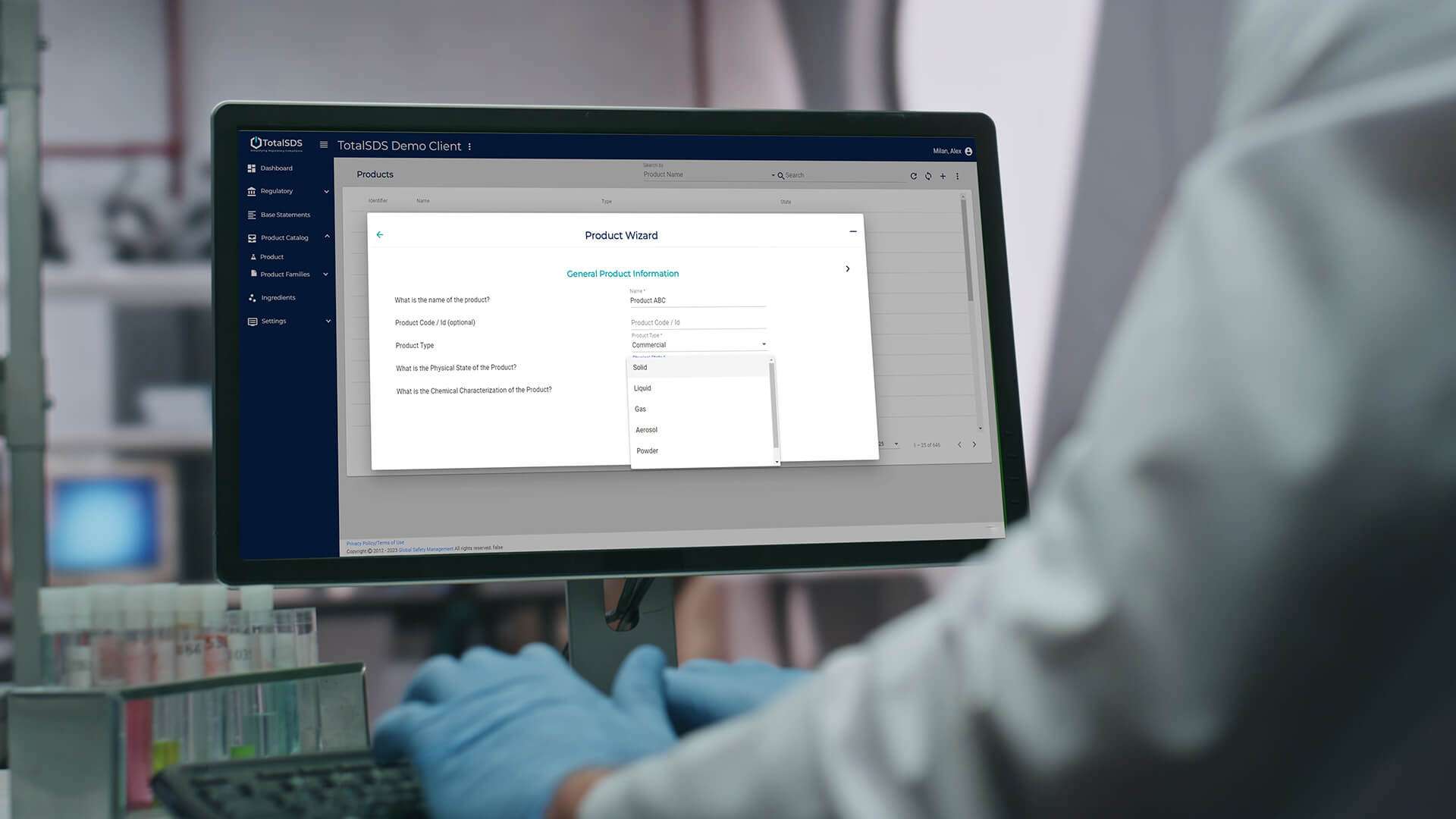 TotalSDS Chemist Computer Screen